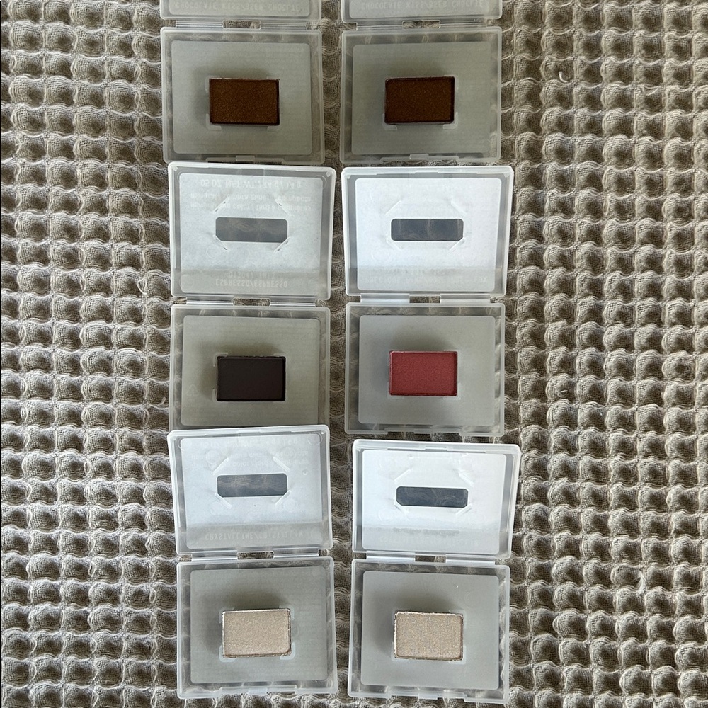 Mary Kay - Set of 6 Mineral Eye Colors - Picture 2 of 5
